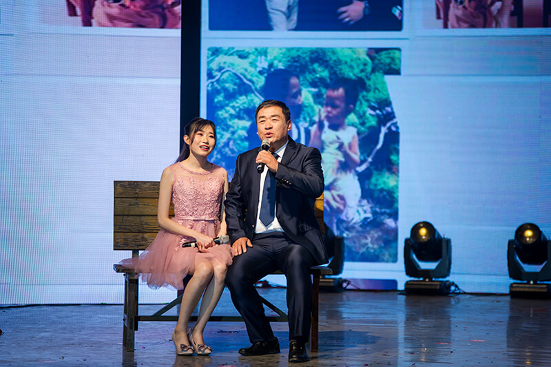 歡欣鼓舞迎新春，滿懷豪情攀高峰 | 聯(lián)橋集團(tuán)2020迎新春聯(lián)歡晚會(huì)激情開(kāi)演(圖27)