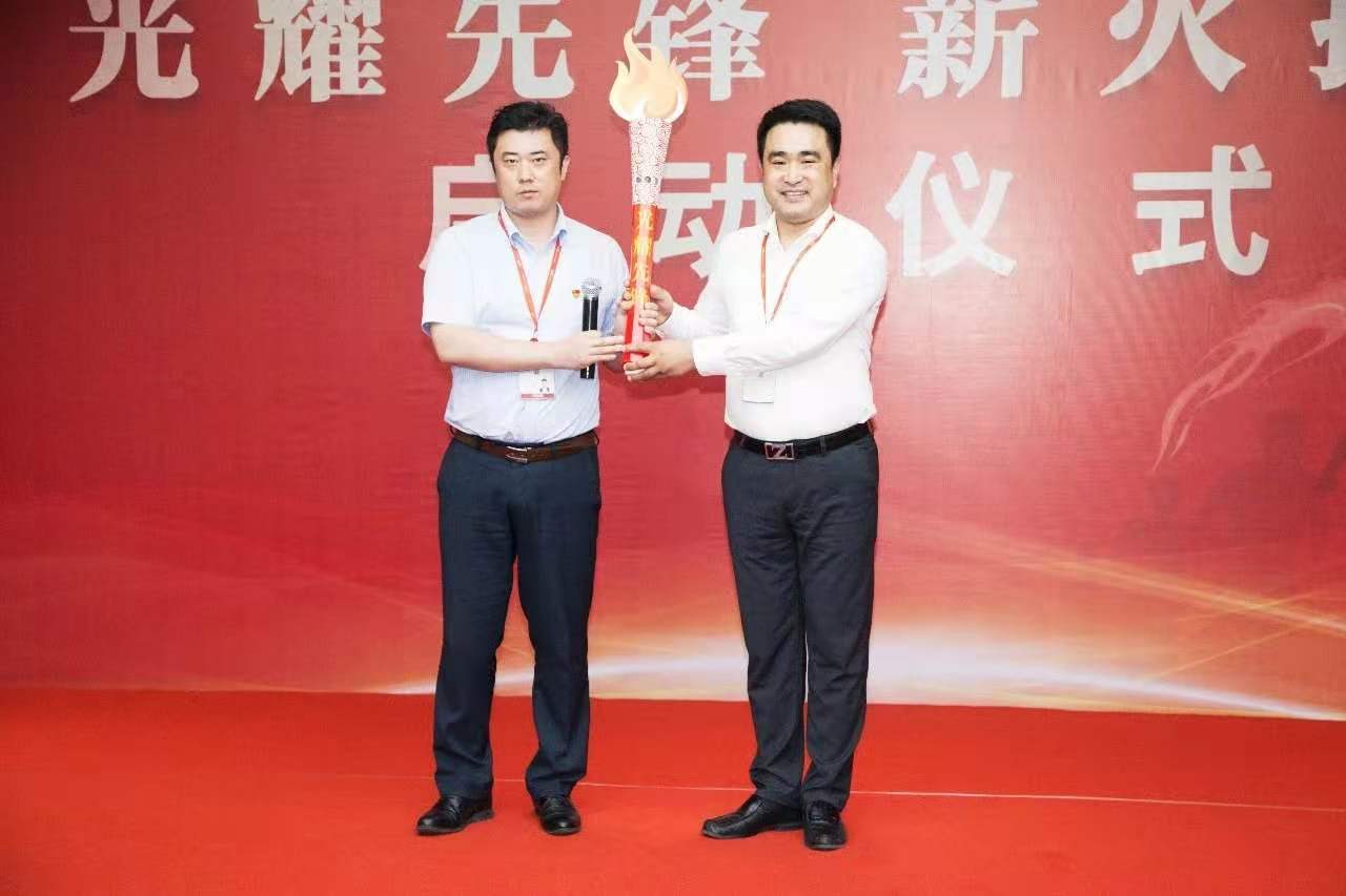 光耀先鋒 薪火接力 傳遞先鋒精神，踐行黨員使命，開拓全新事業(yè) 朱文國—宮曌磊 